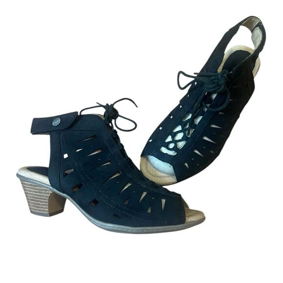 Earth Woman’s Black Kristen Wide  Round Toe Laser Cut Tie Front Sandals Sz 6.5 D - Picture 1 of 8